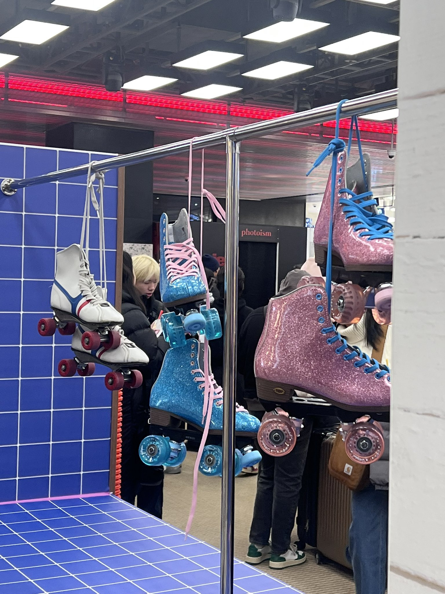 오늘 오픈한 더현대 로제 팝업 | 인스티즈