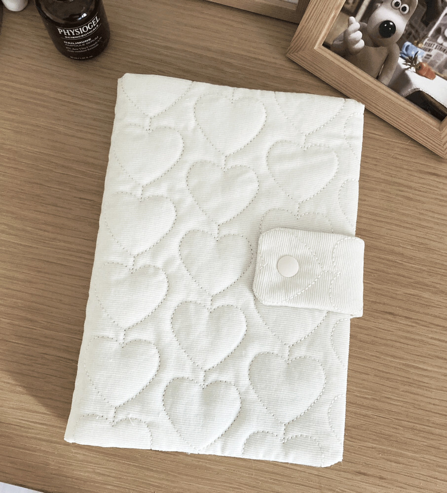 즐거운 독서를 위한 필수적이지 않은 여러 독서템 | 인스티즈