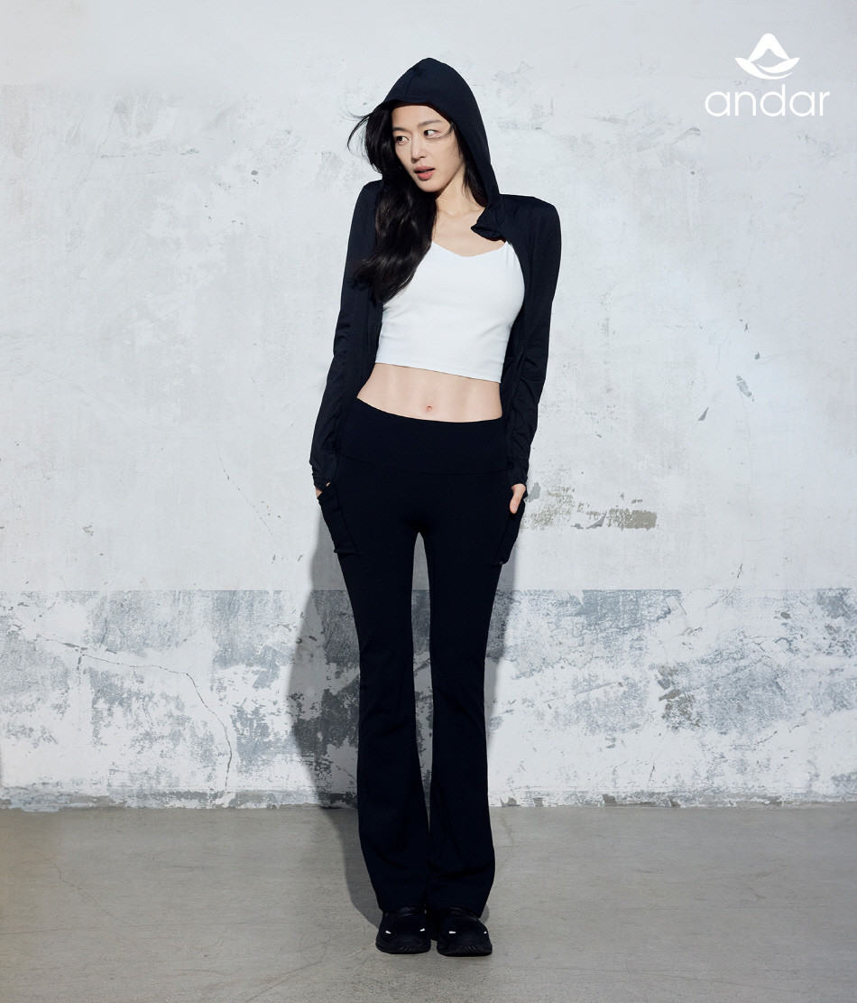 전지현이 장르별로 쌓아두고 있는 차기작 근황 | 인스티즈