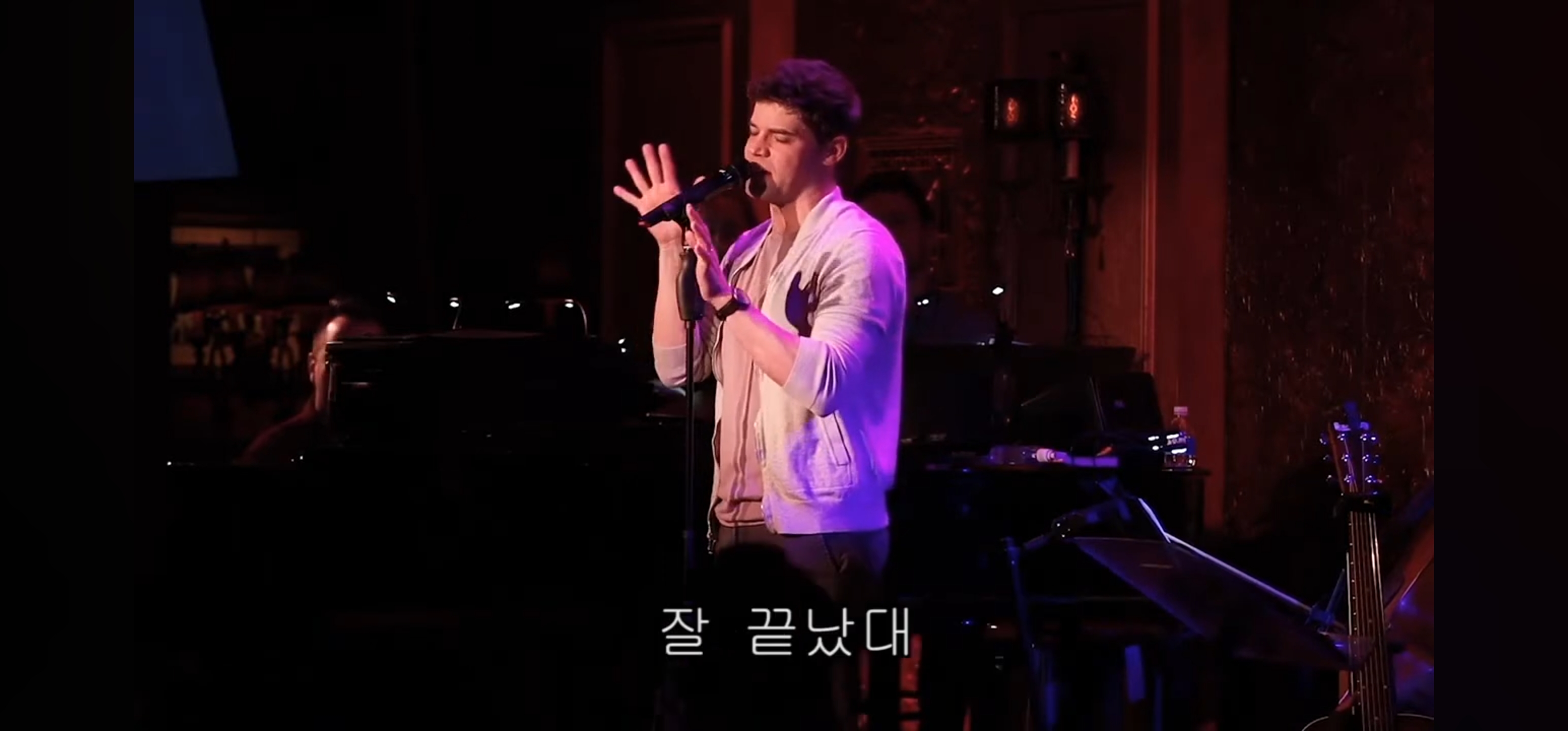 이제 와서 말하지만 휴 잭맨, 잭 에프론 대신 위대한 쇼맨이란 영화를 세상에 나온 게 한 건 나야! 그게 무슨 소리냐고?.jpg | 인스티즈