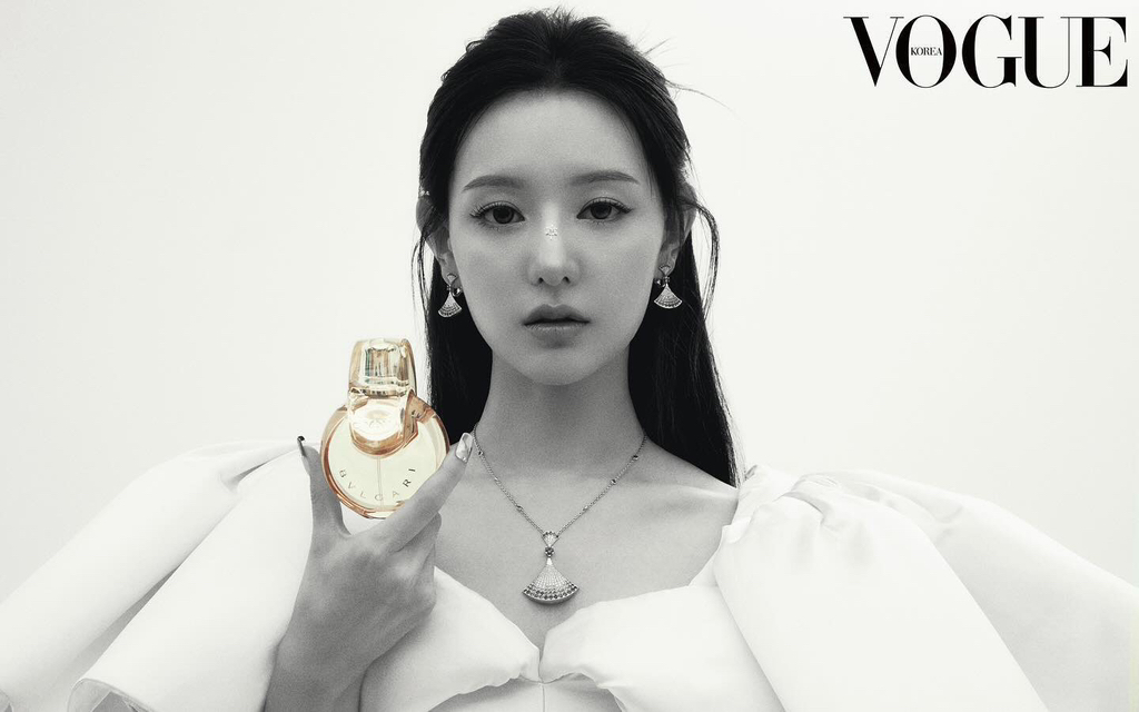 보그 코리아 김지원 X 불가리 퍼퓸 | 인스티즈