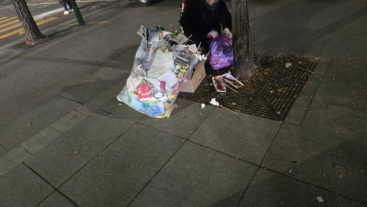 현시각 여의도 길거리 쓰레기 상태 | 인스티즈