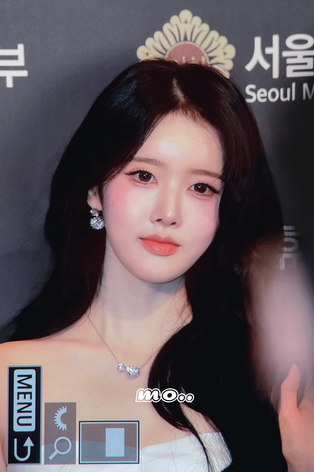 지난주 흑발로 시상식 참석한 스테이씨 시은 | 인스티즈