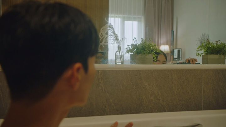 공무원 남자가 여자 출장 숙소에 몰래 들어와있는 신 연출한 드라마 (추가 및 수정) | 인스티즈