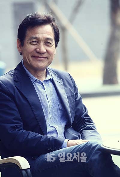 선생님들 남중, 남고에서 인상 달라지는 거 신기함 | 인스티즈