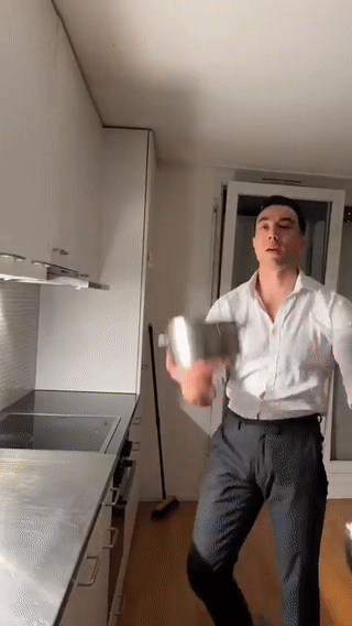 신라면 끓여먹는 외국인.gif | 인스티즈