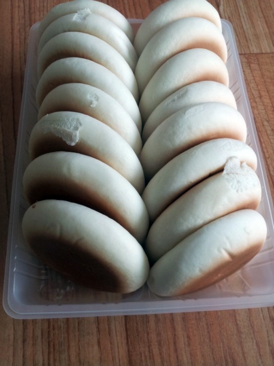 한 번 먹기 시작하면 끝도 없이 들어간다는 그 빵.jpg | 인스티즈