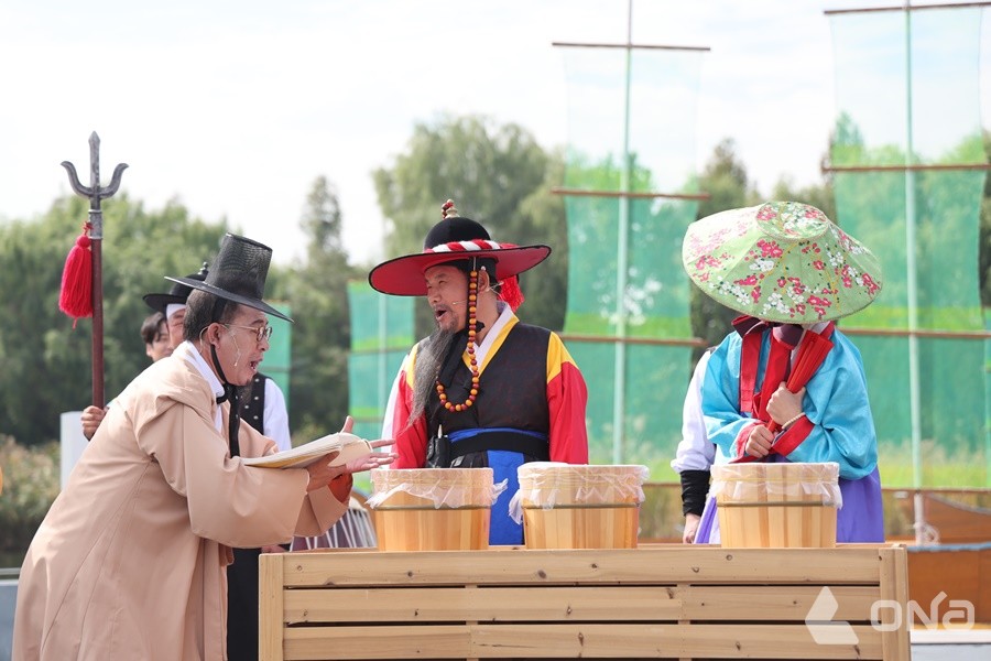 "나이 먹어서 그런가 무근본 지역 축제가 점점 흥미롭게 느껴짐" | 인스티즈