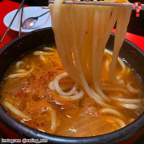 9c361a2a0e6edefcdf49a1e170473193421ae199