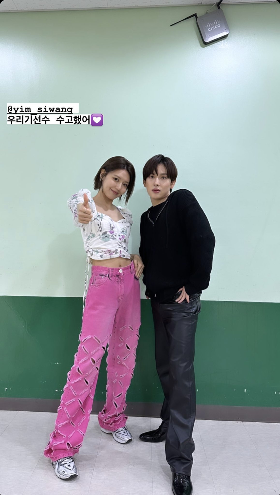 원곡자 소녀시대 옆에서 시선 다 뺏어가는 임시완 (소원을 말해봐, 다시 만난 세계, Forever 1) | 인스티즈