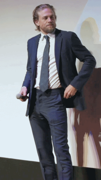 나는 남자가 정장입었을때 아랫배 납작한게 외케쎅시해보이지.gif | 인스티즈