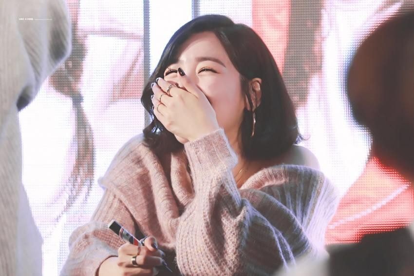 단발 안하는 티파니가 이해안되는 수영 | 인스티즈