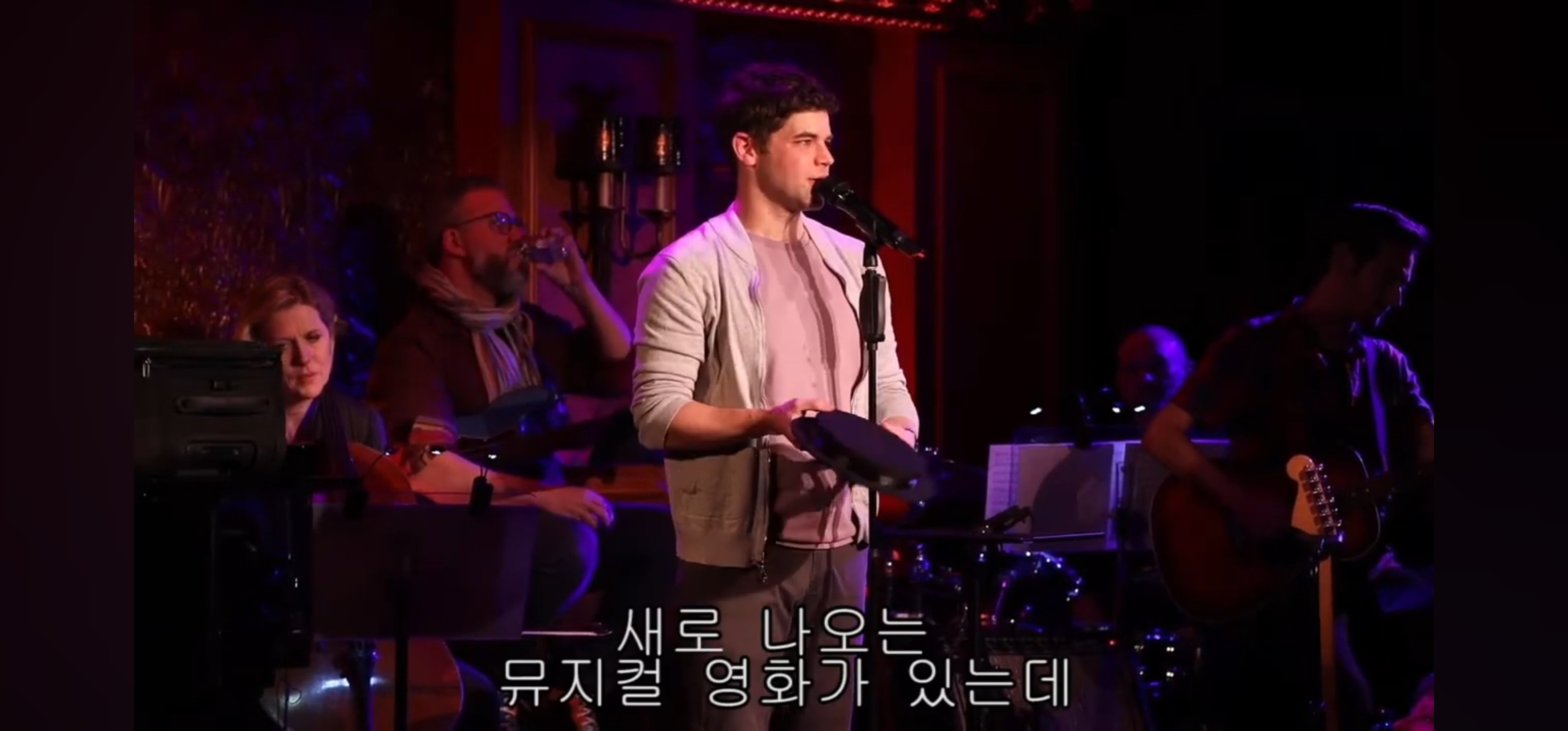 이제 와서 말하지만 휴 잭맨, 잭 에프론 대신 위대한 쇼맨이란 영화를 세상에 나온 게 한 건 나야! 그게 무슨 소리냐고?.jpg | 인스티즈