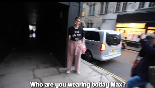 친구 이 입히고 모델데뷔시키기 | 인스티즈