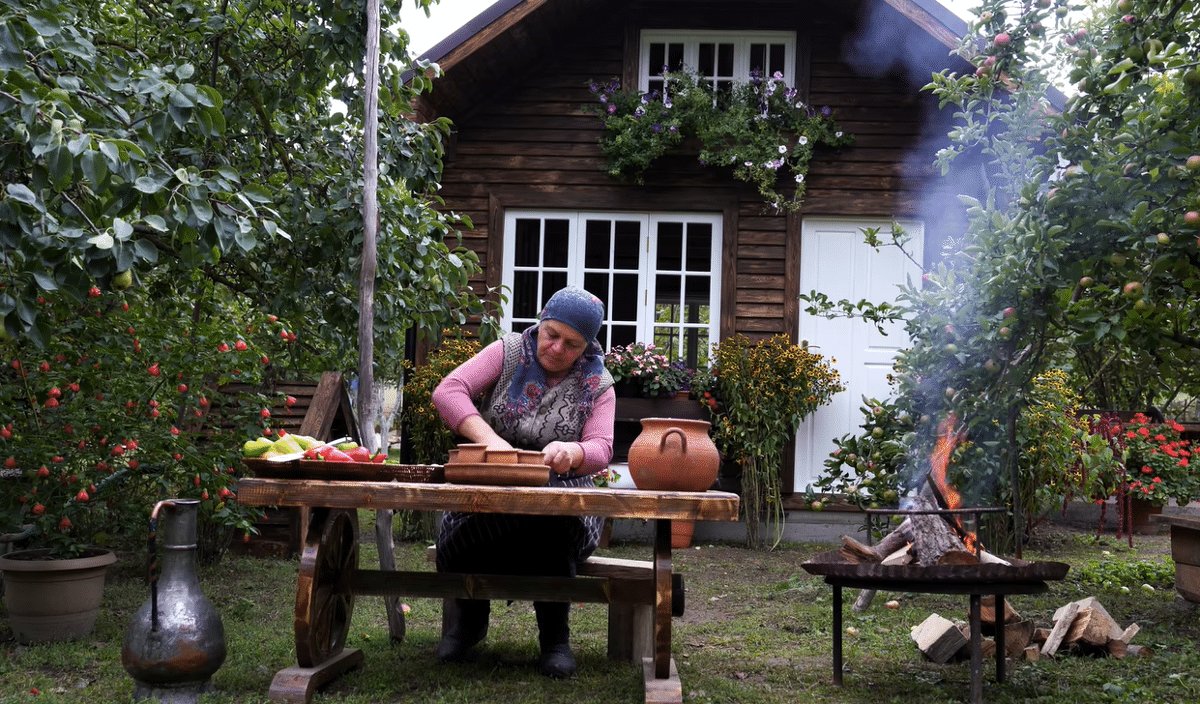 요즘 유튜브에서 은근히 인기 많다는 외국 시골 브이로그...jpg | 인스티즈