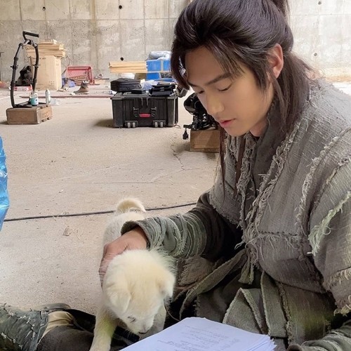 퍼스널 컬러가 피땀눈물인 남배우 말해보는 달글 | 인스티즈