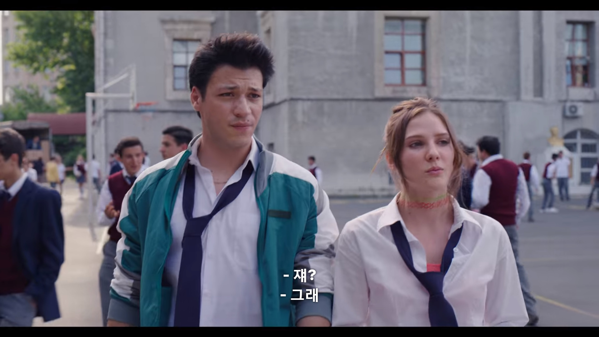 퇴학 당하게 생겼는데요.. 퇴학을 반대했던 유일한 선생님이 전근간대요. 전근을 막아야 해요! (스압) | 인스티즈