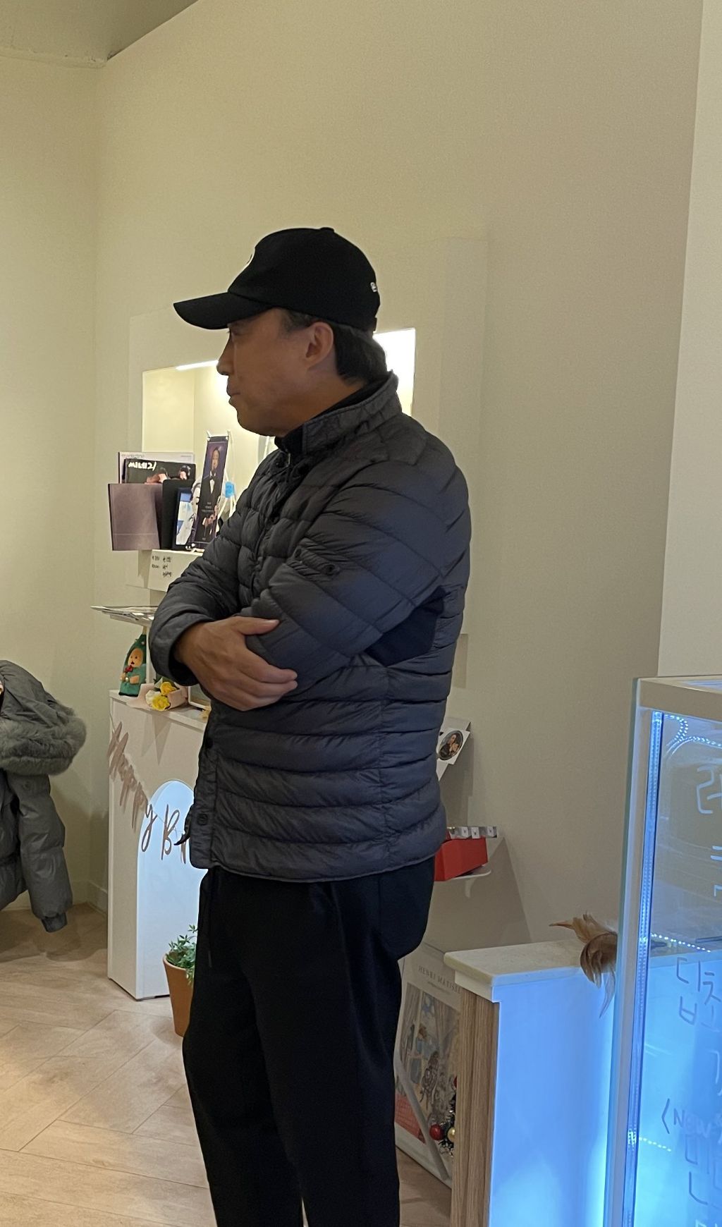 본인 생일카페 방문한 배우 이성민 | 인스티즈