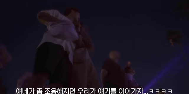 영화처럼 디즈니월드에서 프로포즈 한 유튜버 (웃소 성희 고탱) | 인스티즈