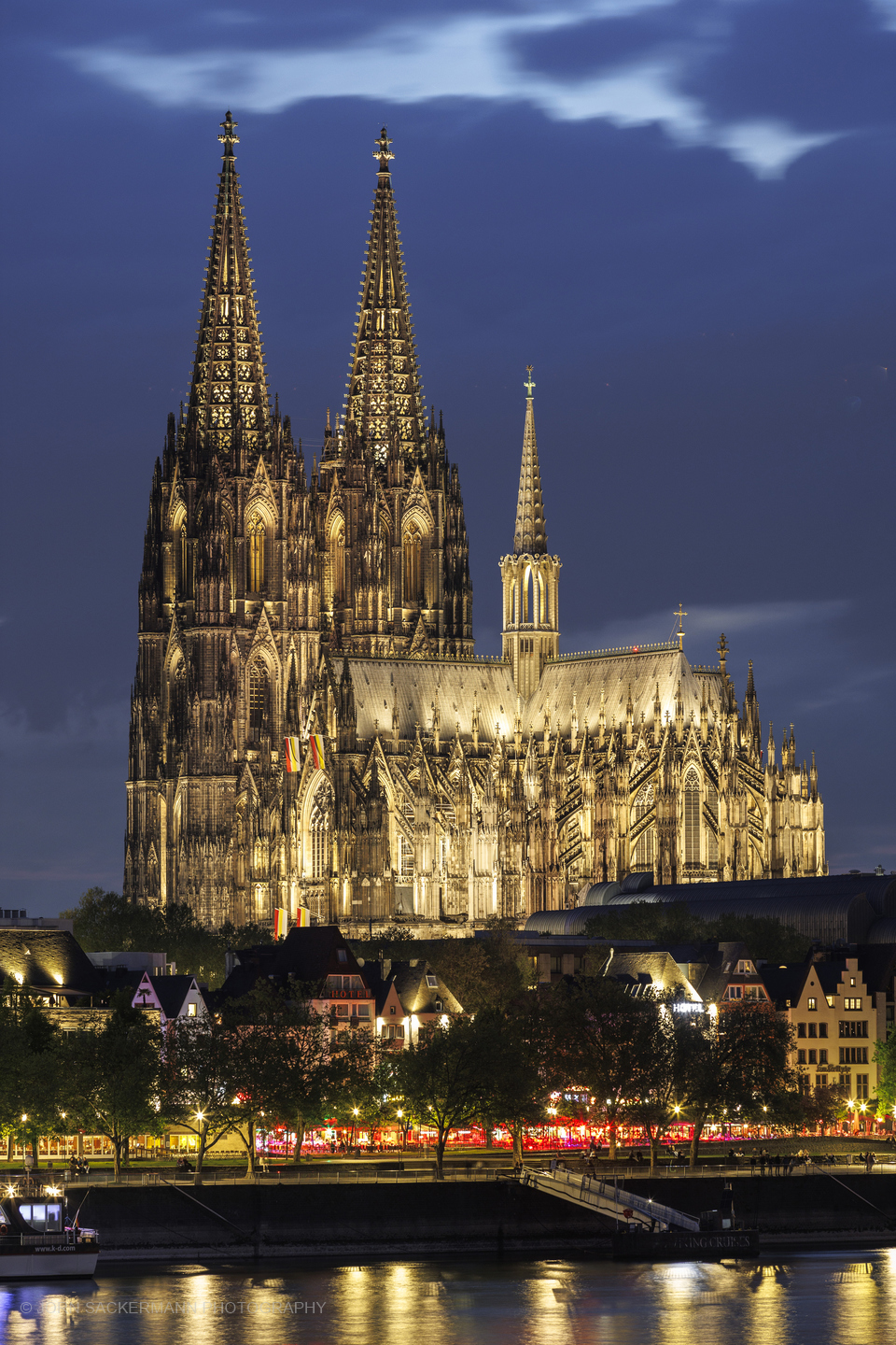 632년 걸려서 지은 쾰른 대성당 | 인스티즈