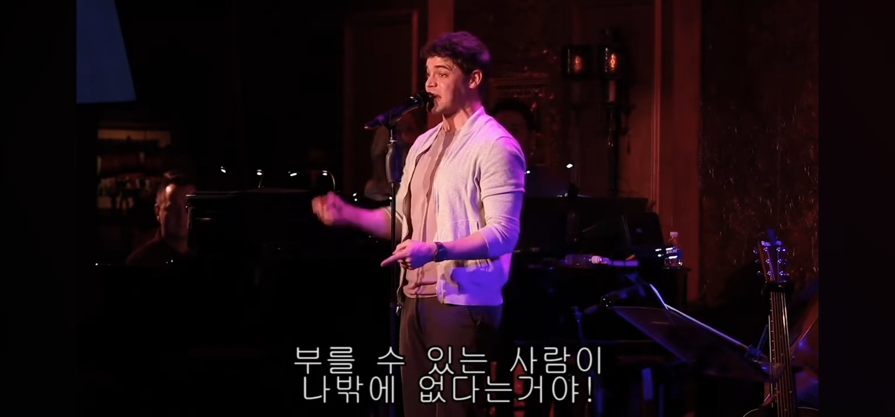 이제 와서 말하지만 휴 잭맨, 잭 에프론 대신 위대한 쇼맨이란 영화를 세상에 나온 게 한 건 나야! 그게 무슨 소리냐고?.jpg | 인스티즈