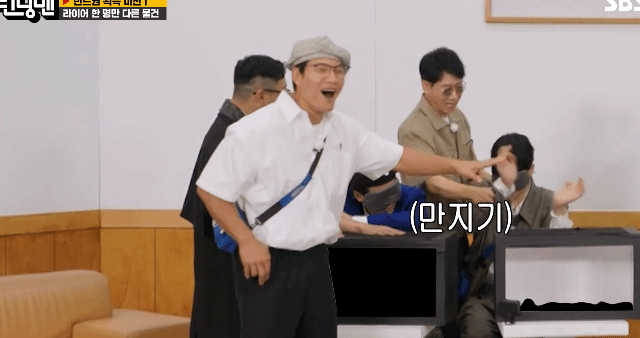 내가 아는 남자배우 중에 겁 제일 많은 것 같은 배우 강훈.jpgif | 인스티즈