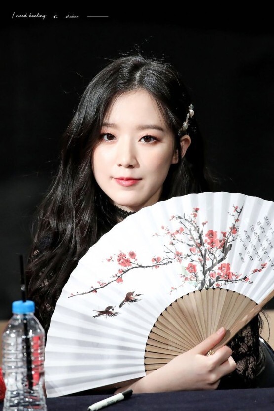 아기때랑 진심 똑같이 생긴 연예인 말해보는 달글 캡쳐👼 | 인스티즈