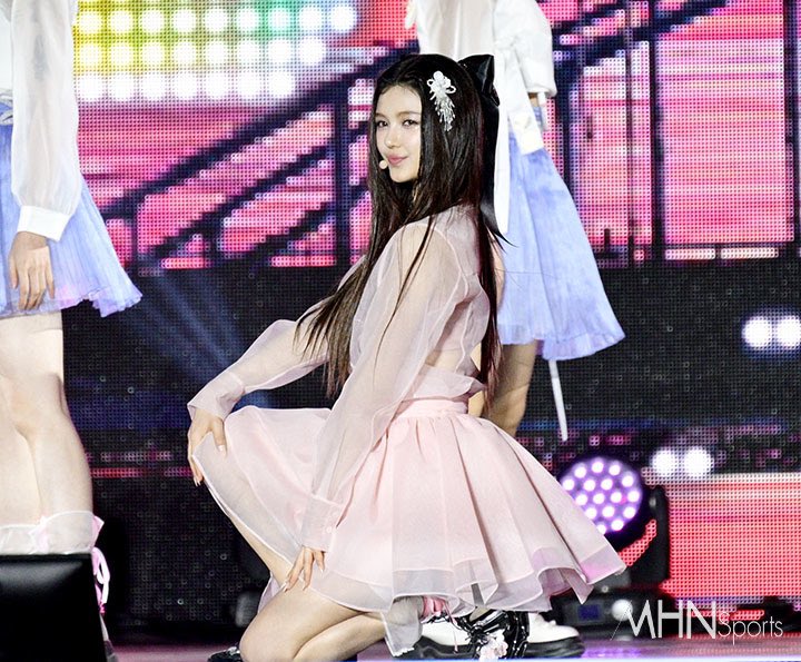 오늘 공연 뉴진스 새로운 한복.jpg | 인스티즈