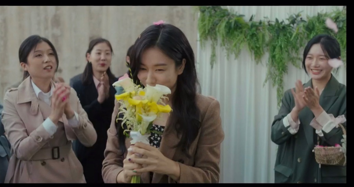 사시 뒷바라지 해줬는데 검사되자마자 나를 찬 전남친이 6년 만에 나타나 내새끼들이랑 같이 놀고 있어요 | 인스티즈