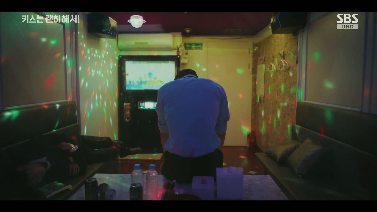 [키스는괜히해서] 동굴 속에서도, 자기 집에 찾아왔을때도, 같은 방에서 잤을때도 눈물 참았는데.jpg | 인스티즈