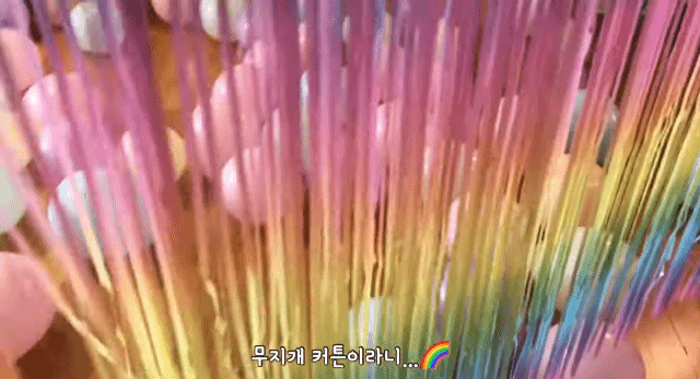 생일이 뭔진 모르겠지만 아무튼 신난 재롱이 | 인스티즈