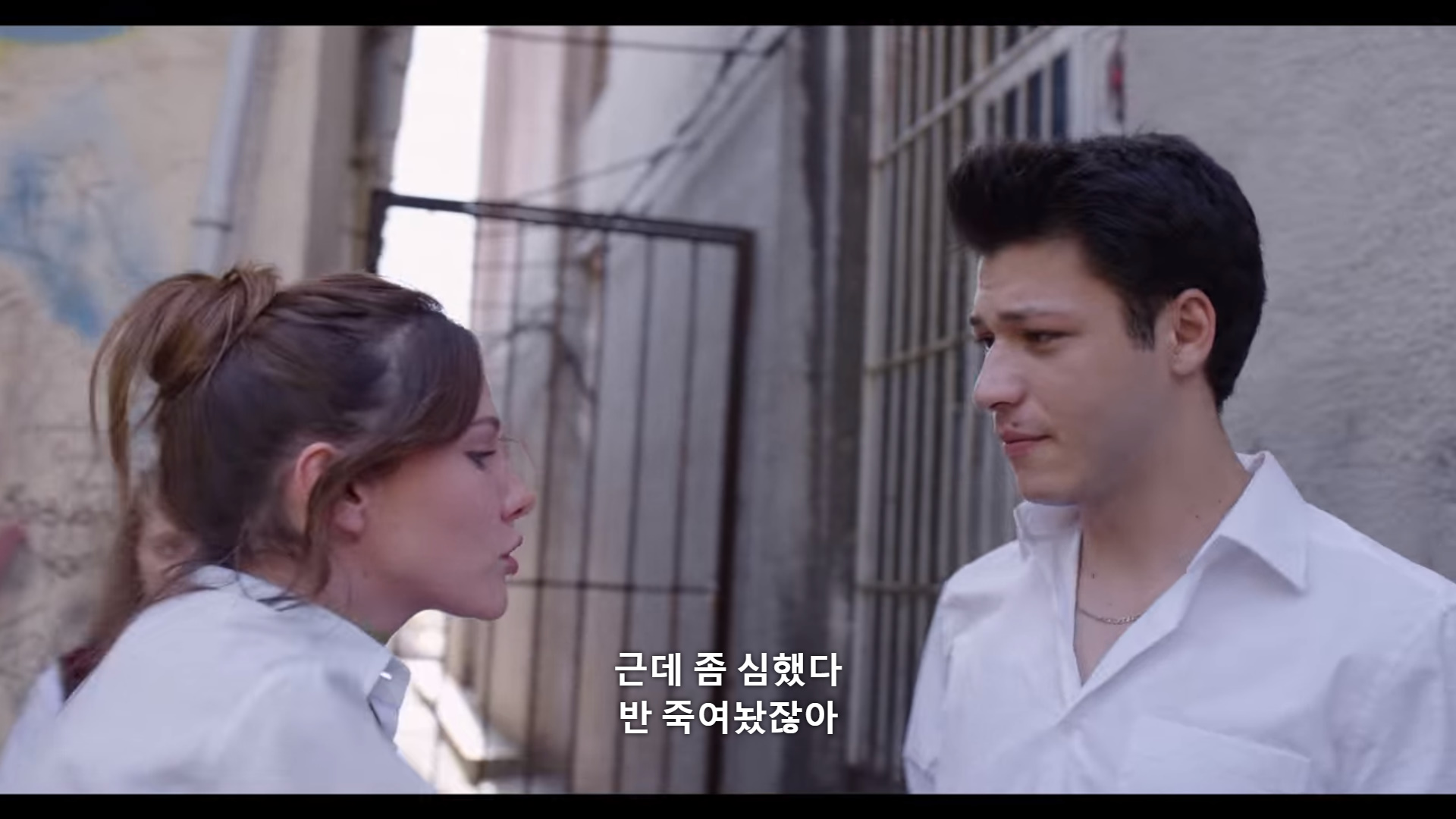 퇴학 당하게 생겼는데요.. 퇴학을 반대했던 유일한 선생님이 전근간대요. 전근을 막아야 해요! (스압) | 인스티즈