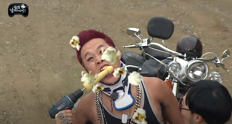 무한도전 활력왕 특집에서 정준하가 드릴로 옥수수 먹는 장면 당황해서 줌아웃한 것 같은 달글 | 인스티즈