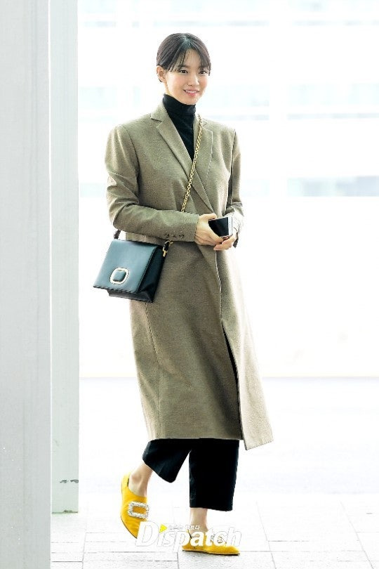 신민아 2018년도 공항패션 | 인스티즈