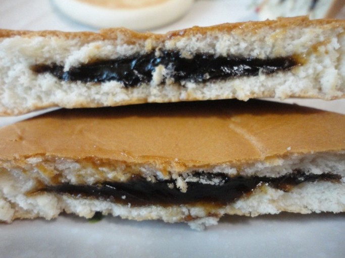 한 번 먹기 시작하면 끝도 없이 들어간다는 그 빵.jpg | 인스티즈