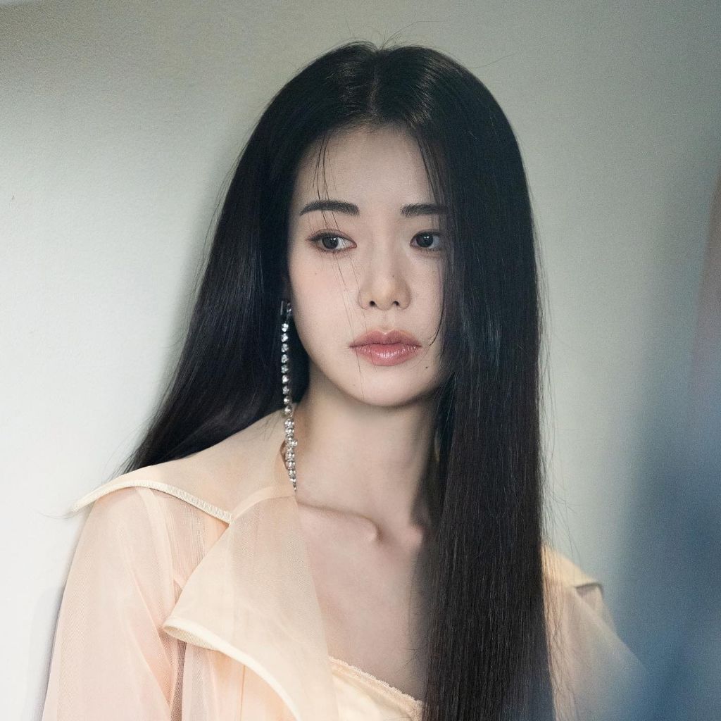 화려한게 잘받는것같은 임지연 화보짤.jpg | 인스티즈