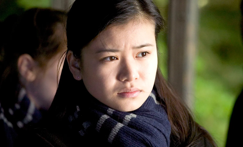 동양인 배우가 드물던 시절, 어린 나이에 데뷔해 상처를 받았던 '해리 포터' 초 챙 배우 케이티 렁 | 인스티즈