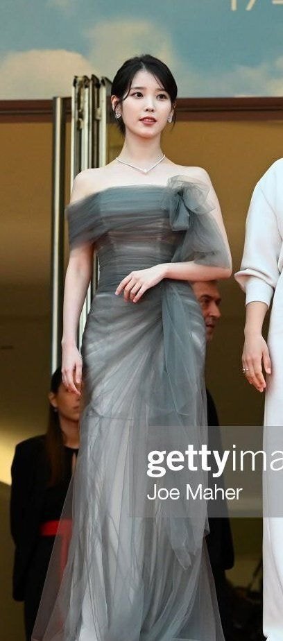 아이유 칸 레드카펫 게티이미지와 팬이 찍은 직찍 | 인스티즈