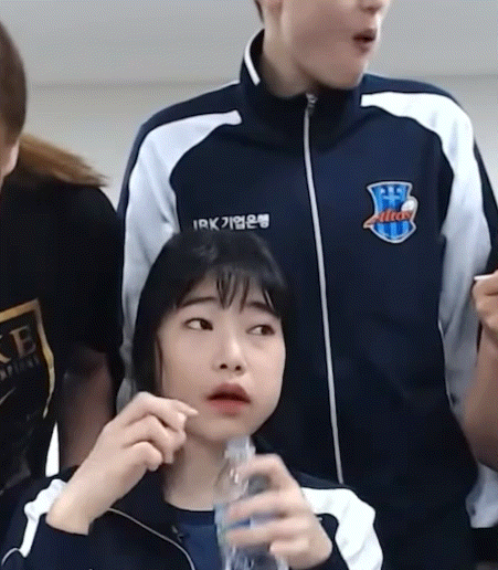 떡볶이 개킹받게 먹는 김희진.gif | 인스티즈