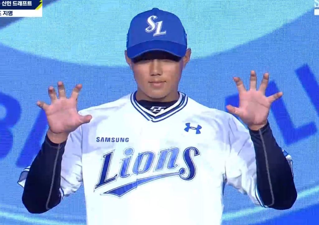 //내용 임시 보관폼 document.getElementById('down').contentWindow.body').append('<textarea id="temp_val2"></textarea>'); //내용 잡소스들 제거 document.getElementById('down').contentWindow.#user_contents s | 인스티즈