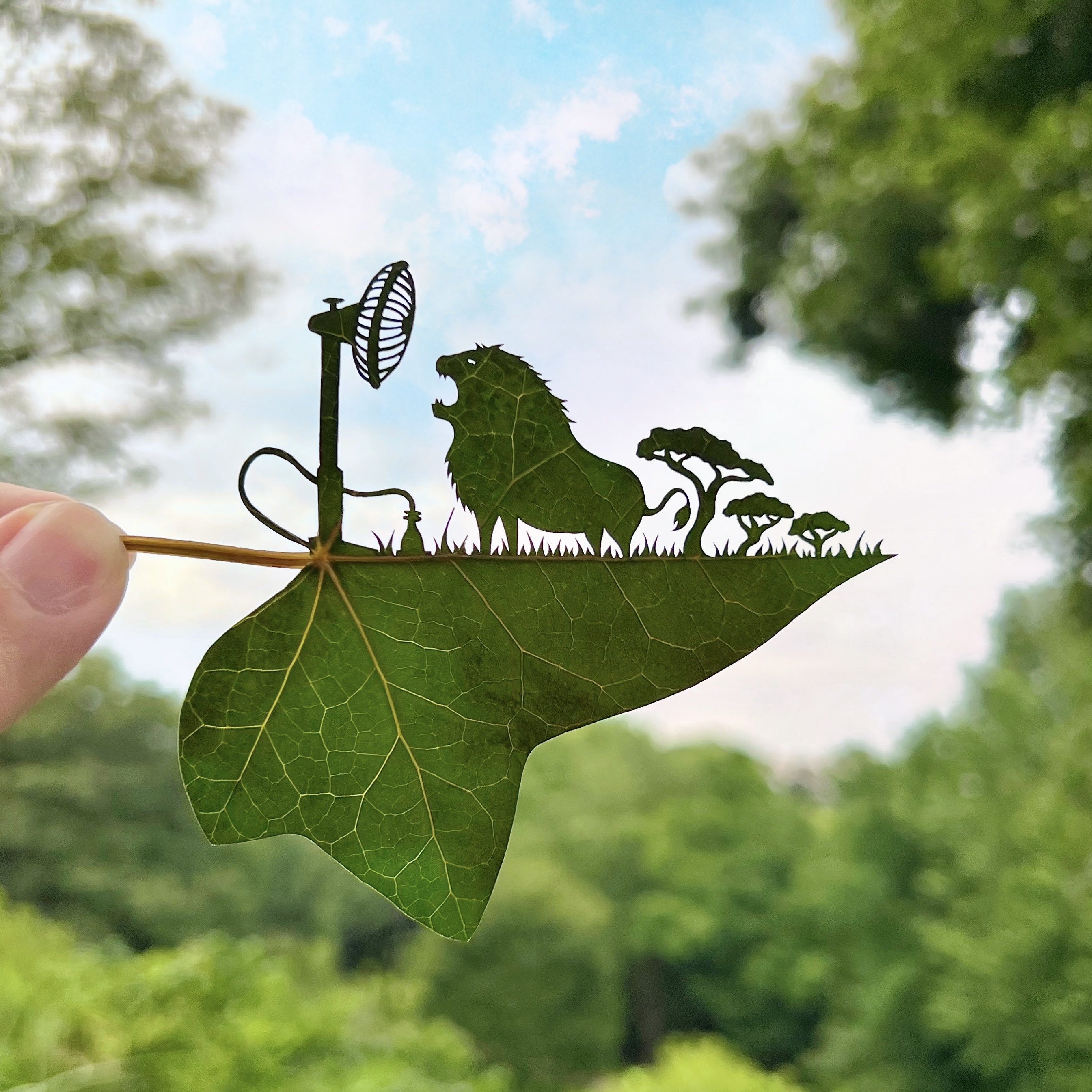 ADHD를 가진 작가가 만든 나뭇잎 아트 작품 | 인스티즈