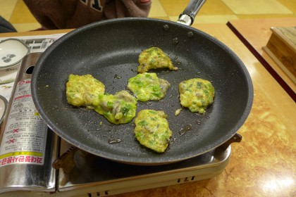 직접 굴전을 부어야 하는 가게 | 인스티즈