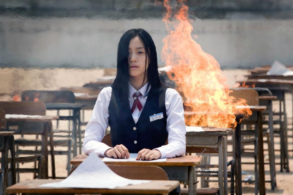 많은 사람들이 좋아하는 00년대 공포영화 분위기 | 인스티즈