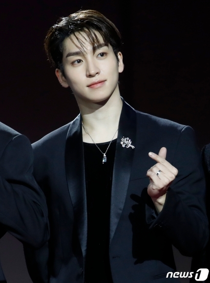 25일,가요대전 레드카펫 보이그룹들 | 인스티즈