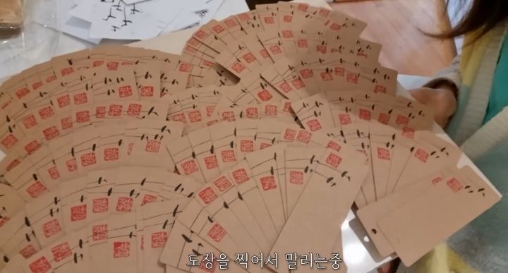 한 유튜버가 미국 학교에서 한국 홍보하는 법.jpg | 인스티즈