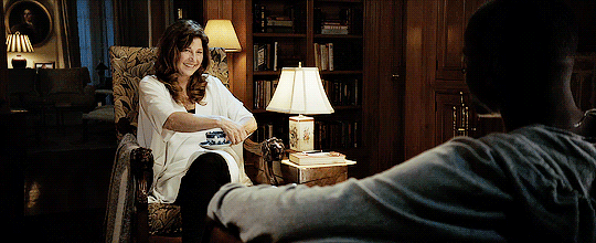 백인 여자친구 부모님 집에 처음 방문하는데 이 가족 전부 어딘가 이상한 거 같아요..gif | 인스티즈