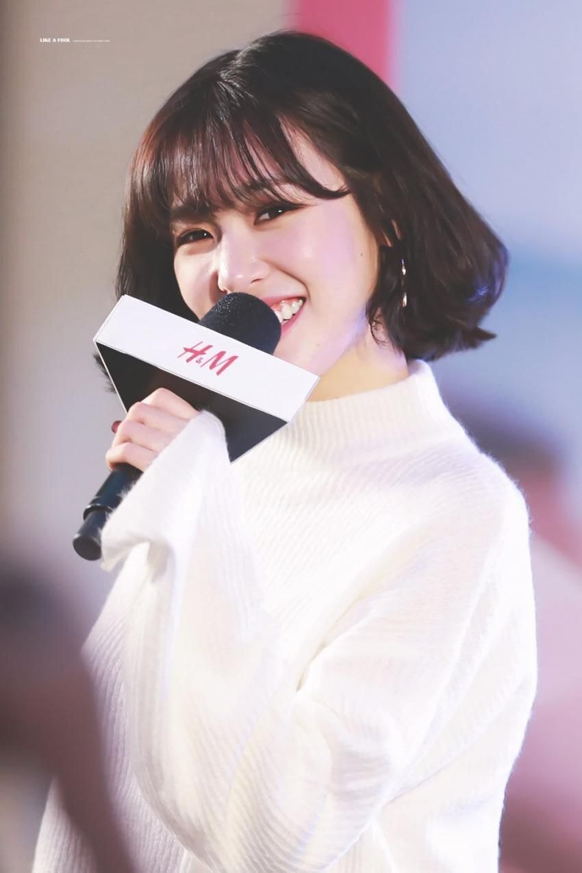 단발 안하는 티파니가 이해안되는 수영 | 인스티즈