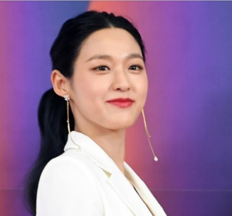 아기때랑 진심 똑같이 생긴 연예인 말해보는 달글 캡쳐👼 | 인스티즈