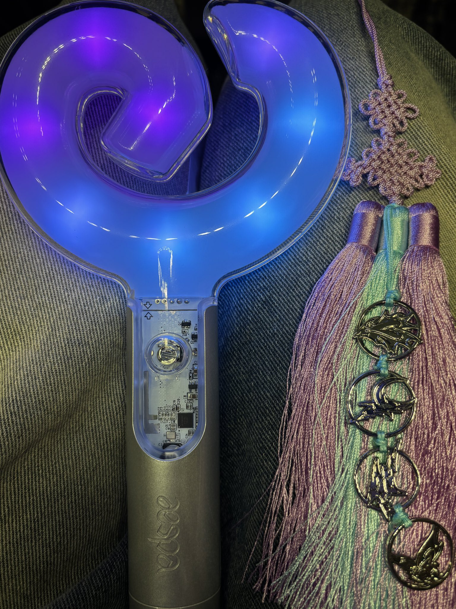 오늘자 에스파 콘서트 사운드 체크 선물.jpg | 인스티즈