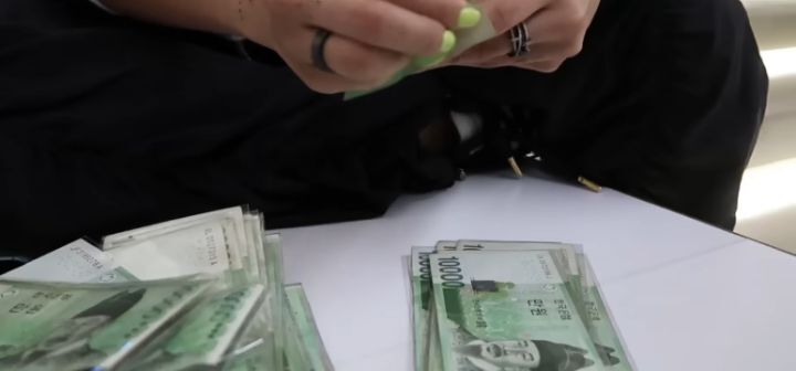 블랙핑크 콘서트 리사를 위해 선물준비한 씨엘씨 쏜(ft.민니) | 인스티즈